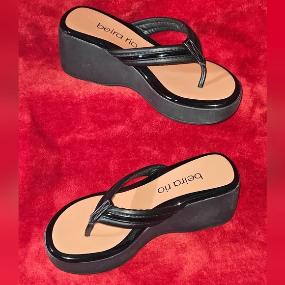 Beira Rio Black Platform Wedge Thong Women's Sandals Made In Brazil - Size 7 - Picture 1 of 7